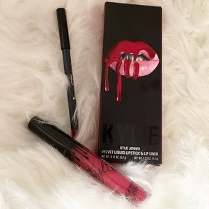 NEW Kylie Jenner Velvet Liquid Lipstick and Lip Liner in the color Jordy